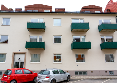 Fasad med balkonger